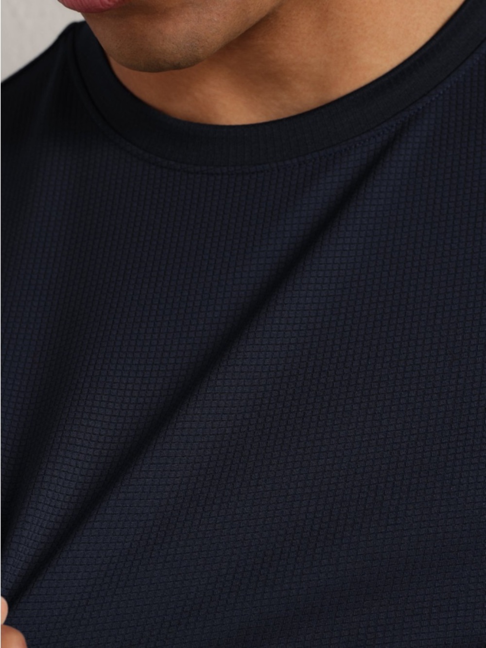 RHONE Navy Short Sleeve Performance Tee - Picture 2 of 4